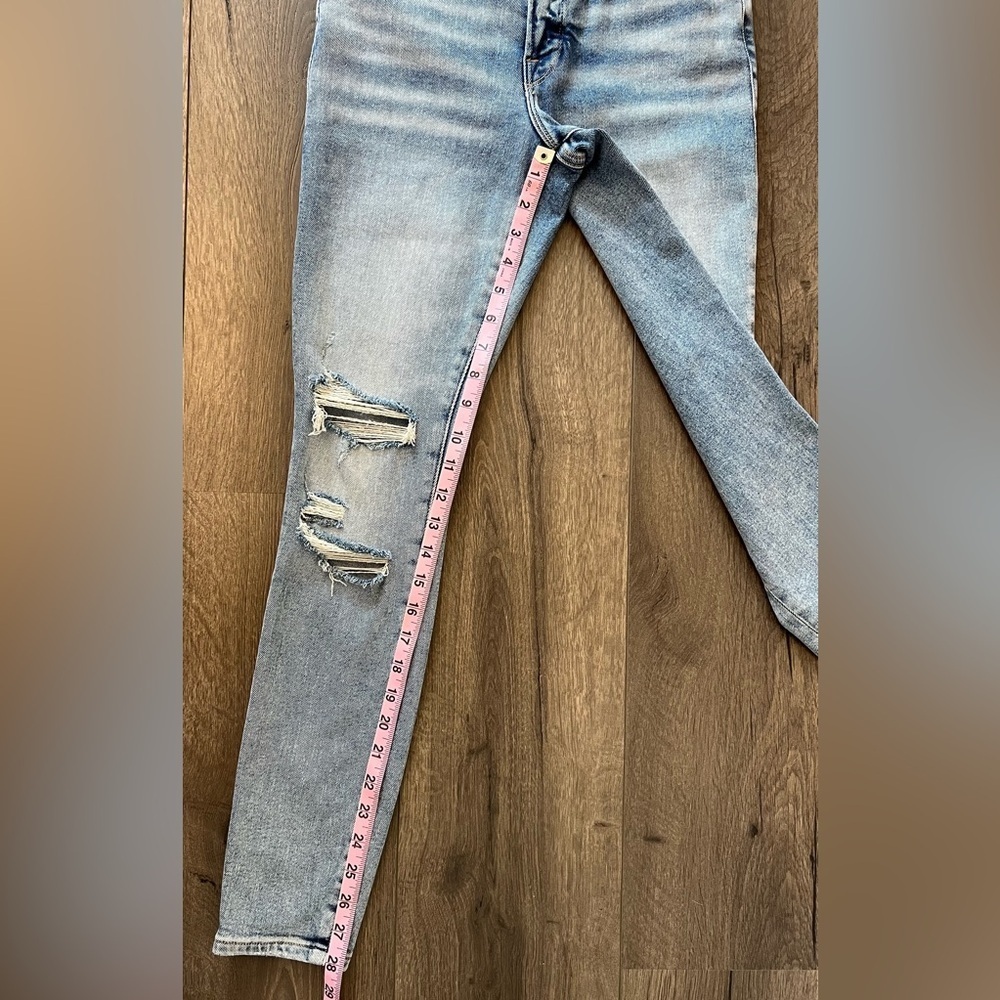 Good American Size 4/27 Distressed Jeans - Picture 10 of 11